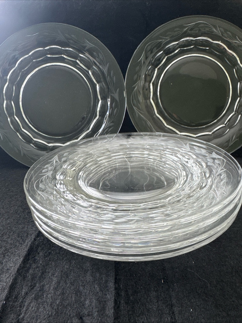 Set of 5 Fostoria Raleigh Crystal Clear 7 1/2” Salad Plates w/ Etched Lilies - Picture 2 of 8